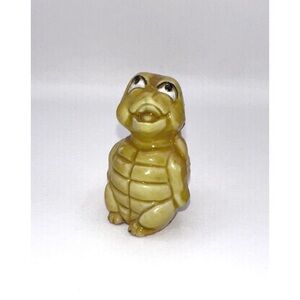 Vintage Made In Hong Kong Small Turtle Tortoise Figure Figurine, Mini 1.75” Tall